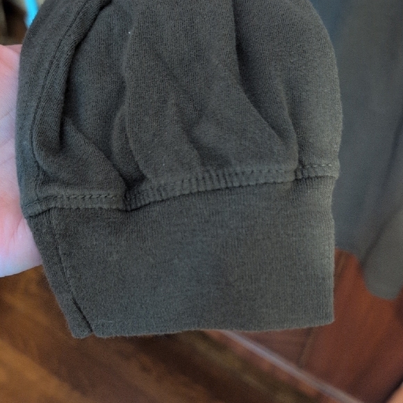 The North Face Brown Long Sleeve Tee - Picture 9 of 9